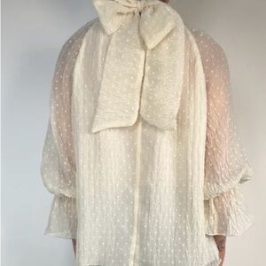 Zara Cream Embroidered Stitch Textured Blouse NWOT Sz M